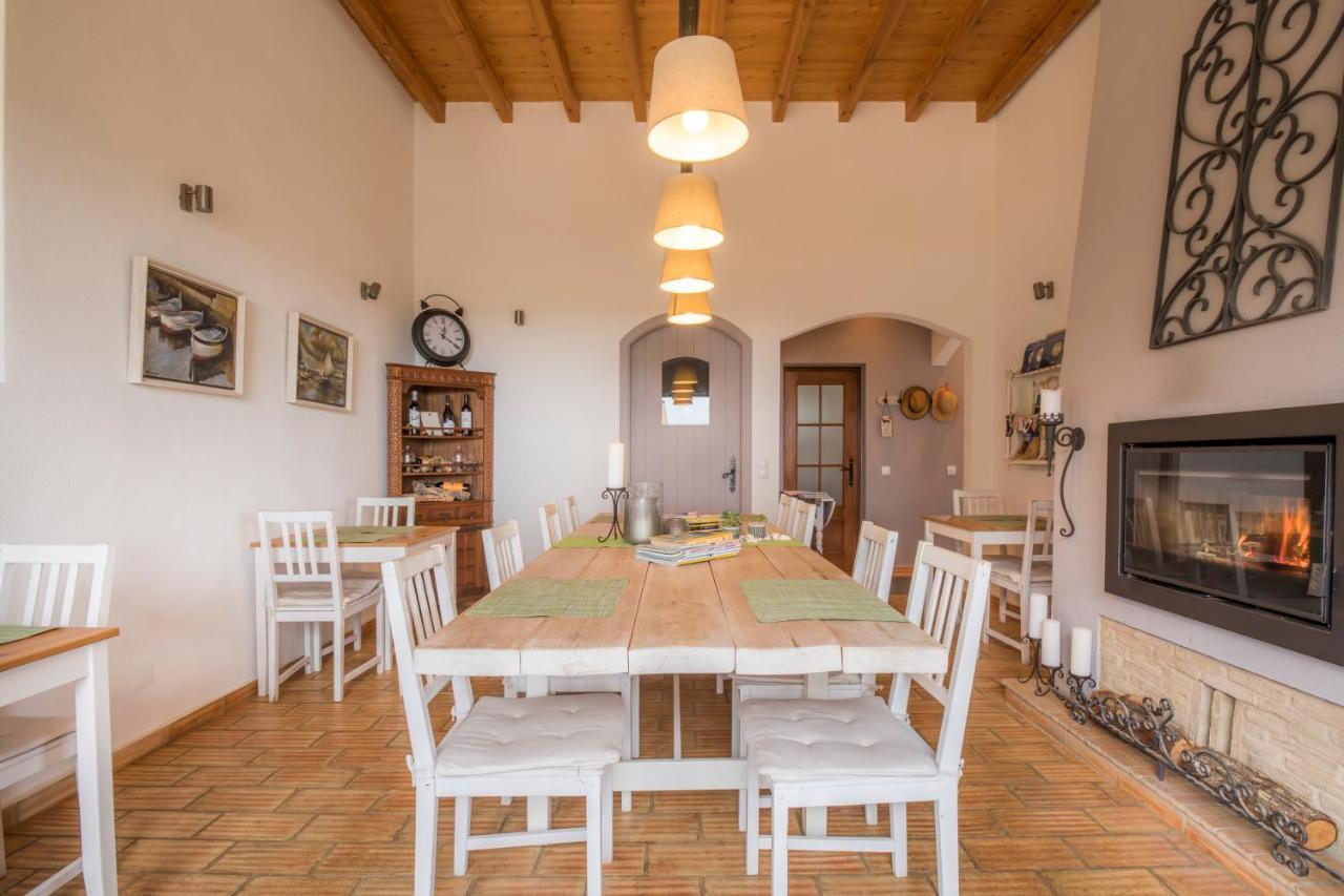 Herdade Quinta Natura Turismo Rural อัลเจซูร์ ภายนอก รูปภาพ